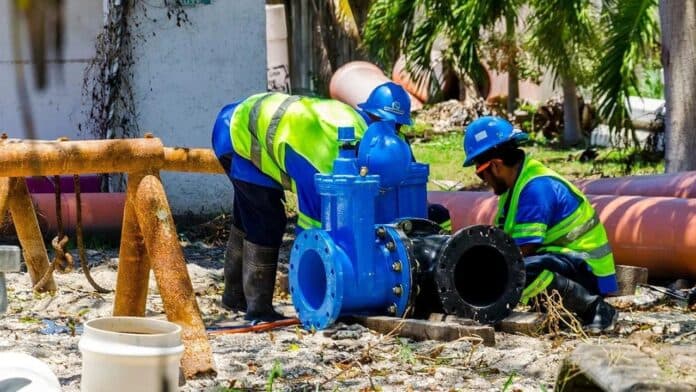 Aguakan moderniza red de agua potable en Supermanzanas 91 y 92 de Cancún