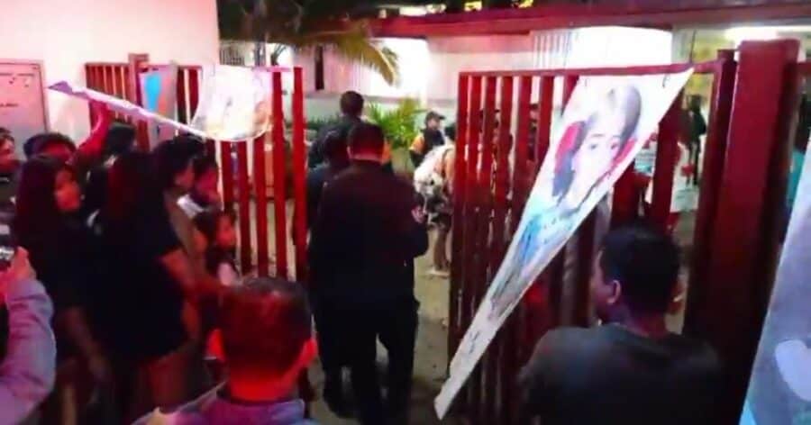 Detienen a director y maestro tras intoxicación con droga de cuatro alumnas en secundaria de Playa del Carmen