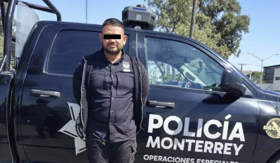 Detienen a hombre que se hacía pasar por policía en Monterrey, Nuevo León