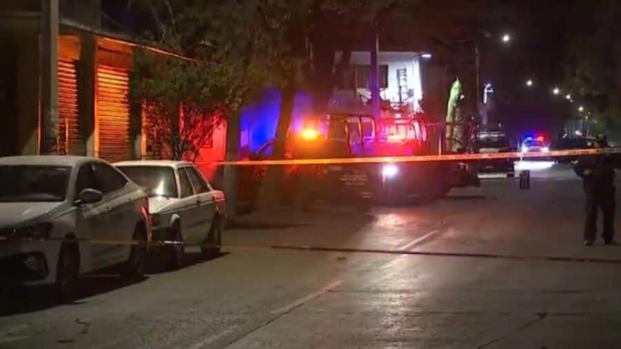 Asesinan a balazos a joven mientras caminaba por calles de Naucalpan, Edomex