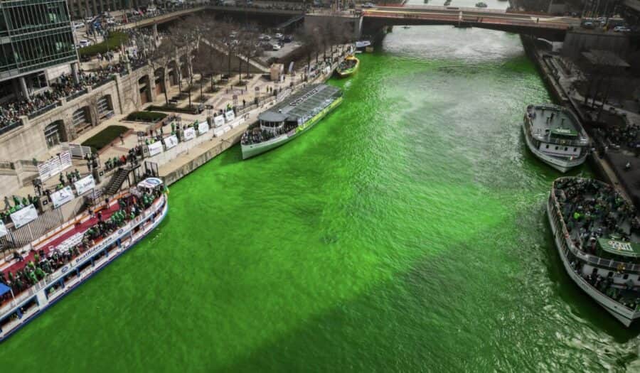 Video: Por celebración del Día de San Patricio tiñen de verde el río en Chicago, Estados Unidos
