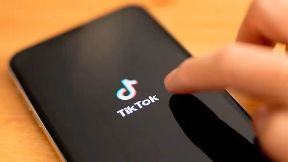 Video: Niña de 9 años muere en Estados Unidos al intentar realizar el “reto del desmayo” de TikTok