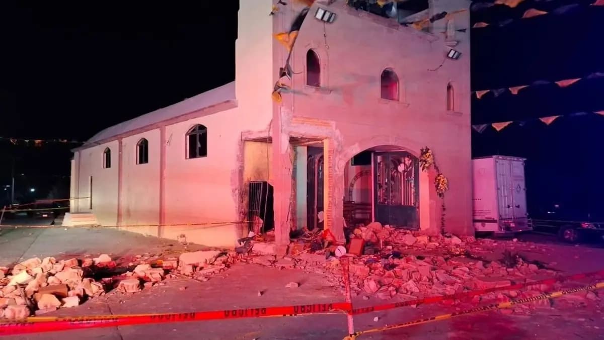 Deja dos muertos y seis heridos explosión dentro de una iglesia en San Luis Potosí
