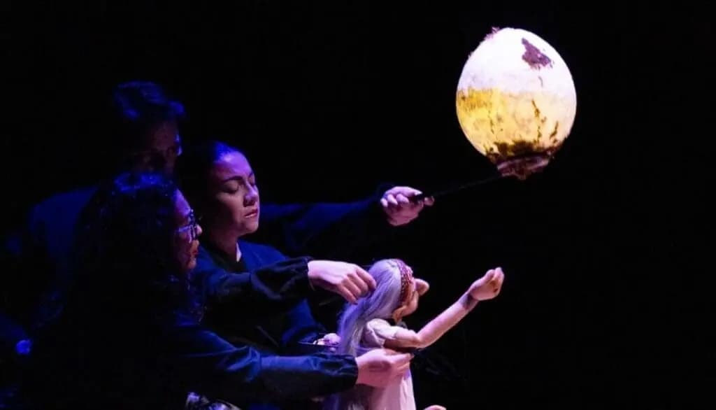 Arranca el Festival Internacional de Teatro de Playa del Carmen con exposición y obra de títeres