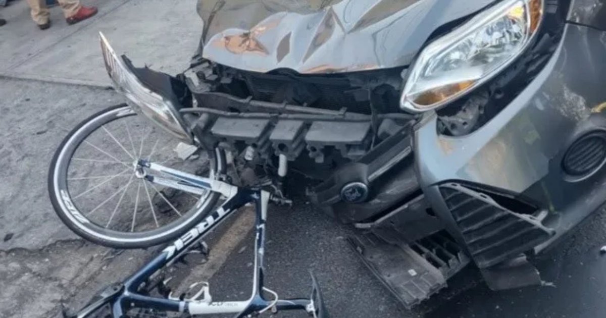 Conductor atropella a 20 ciclistas durante una peregrinación en la CDMX
