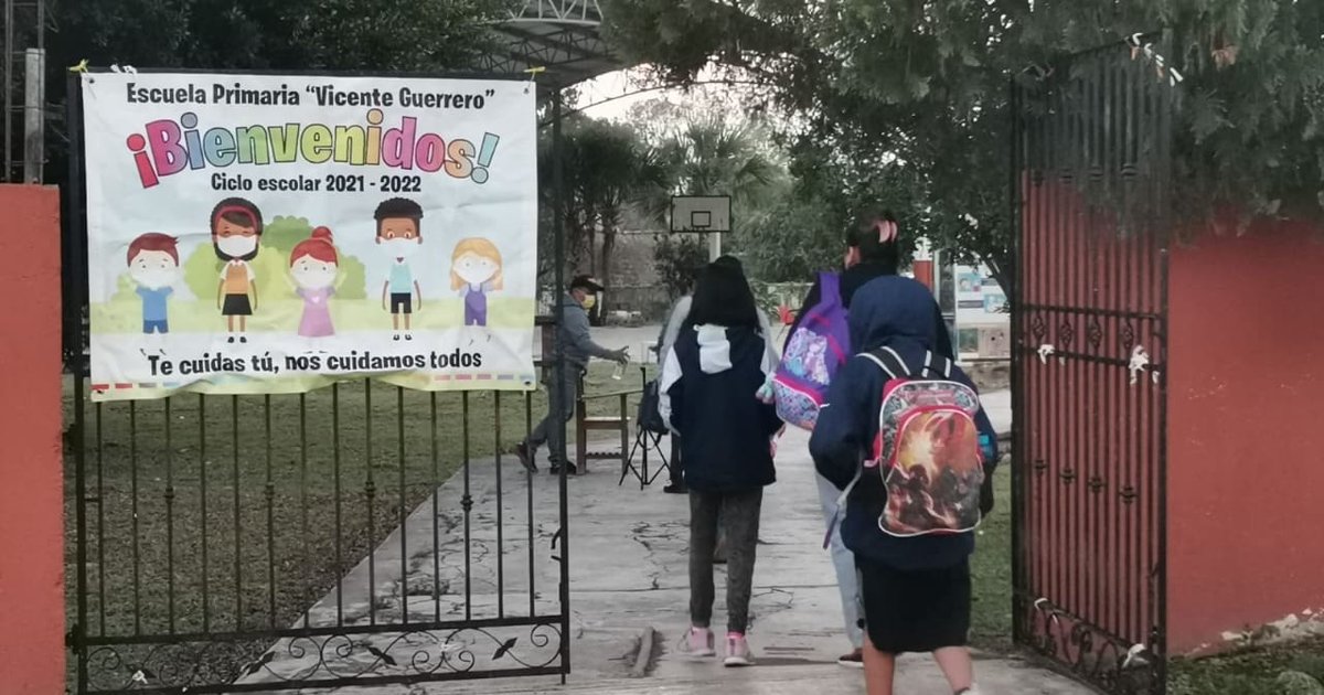Nivel básico: Regresan a clases presenciales en la Zona Maya