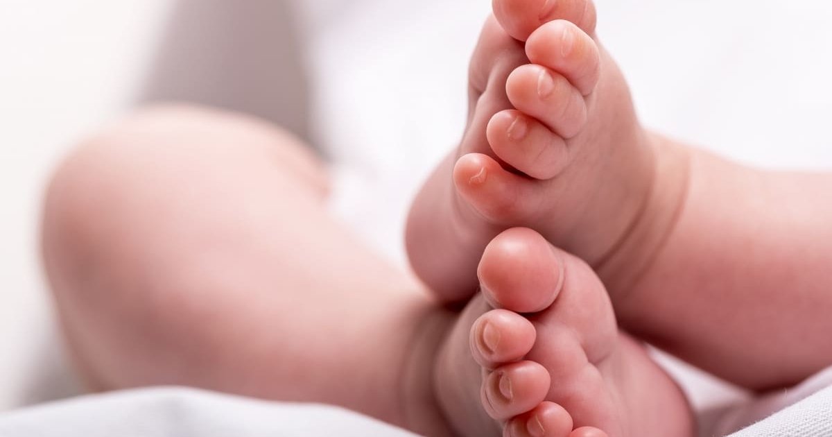 Padres provocan la muerte de su bebé tras darle salsa picante y alcohol ...