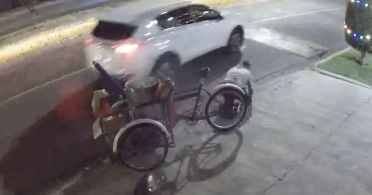 VIDEO: Otro vendedor de tamales es atropellado y el conductor se dio a ...