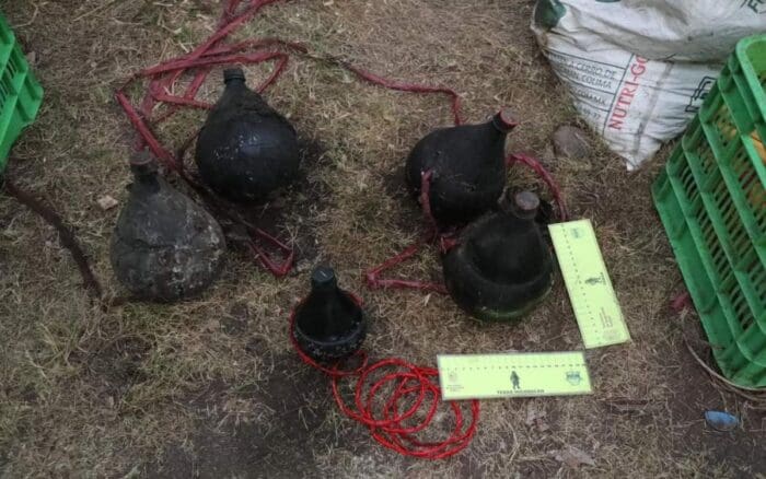 Desmantelan ocho fábricas clandestinas de armas y explosivos en Michoacán