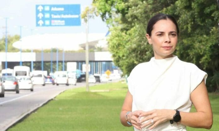 Pedirá licencia Ana Paty Peralta el 10 de abril; rinden protesta suplentes de regidores