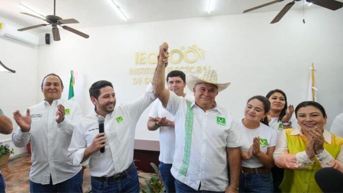 La Coalición Sigamos Haciendo Historia está unida y trabajando fuertemente La Coalición Sigamos Haciendo Historia está unida y trabajando fuertemente por la transformación de Quintana Roo: Juan Carrillo