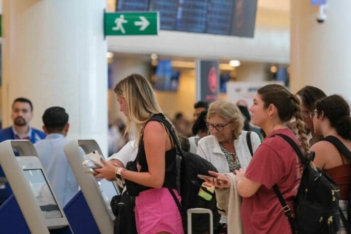 En los días previos a la Semana Santa, Quintana Roo recibió a más de 500 mil turistas, alcanzando una ocupación promedio del 76.4 por ciento.