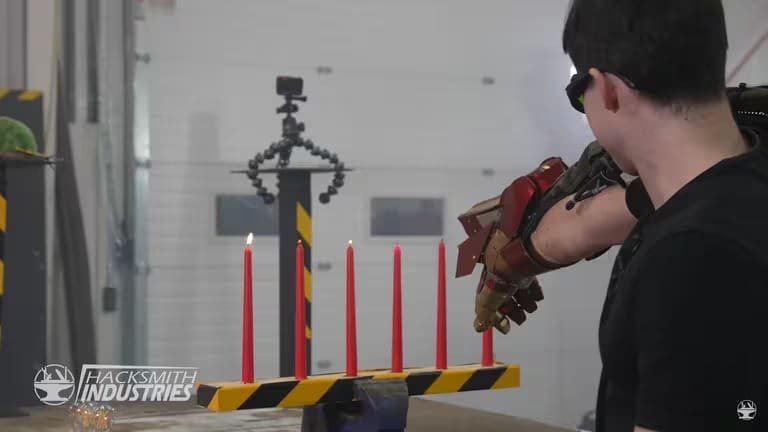 VIDEO Recrean el guantelete del superhéroe Iron Man y funciona realmente