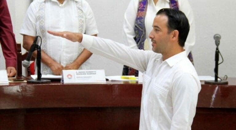 Deja Pablo Gutiérrez secretaría general en Benito Juárez y asume primera regiduría; será encargado de despacho.