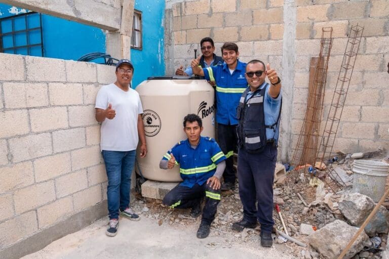 LANZA AGUAKAN PROGRAMA “CON TINACO, SÍ ALCANZA”EN APOYO A LAS FAMILIAS QUE MÁS LO NECESITAN