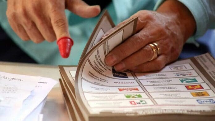 Confirma Ieqroo sustitución de candidaturas en algunas planillas para los Ayuntamientos