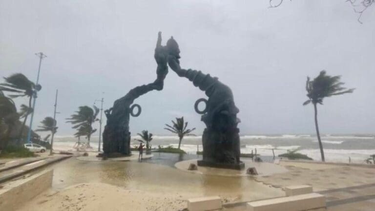 Hoteles de la Riviera Maya se preparan para garantizar seguridad de turistas ante huracanes