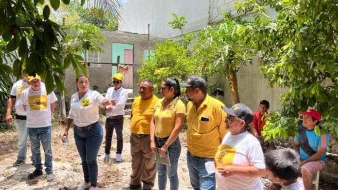 Jazmín Treviño se compromete a colocar alumbrado público en zonas no regularizadas de Solidaridad