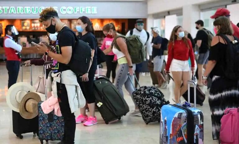 Recibe Cancún casi la mitad de turistas que arriban a México vía aérea
