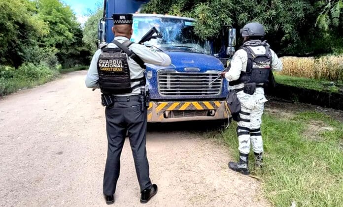 Hallan seis cadáveres bajo cúmulo de piedras en San Agustín Tlaxiaca, Hidalgo