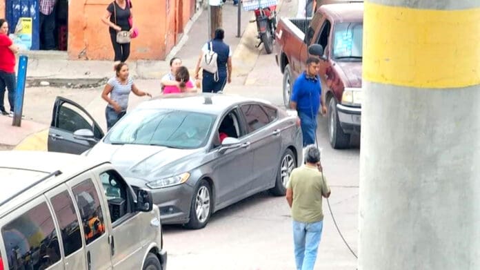 Matan al virtual secretario del ayuntamiento de Comonfort, y atentan contra hijo del alcalde electo Matan al virtual secretario del ayuntamiento de Comonfort, y atentan contra hijo del alcalde electo