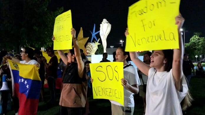 Prevén éxodo de más de dos millones más de venezolanos; 20% llegaría a México